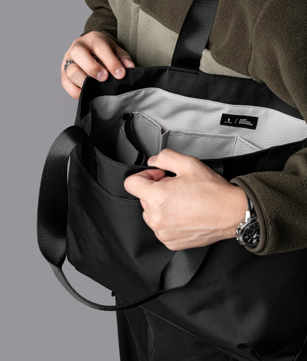 Elements Tote (M) - Image 32