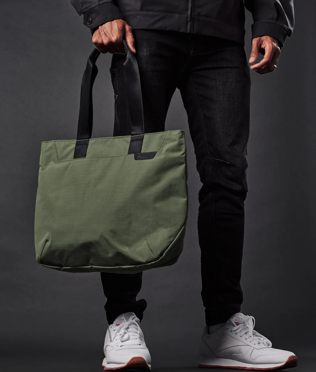 Elements Tote (M) - Image 46