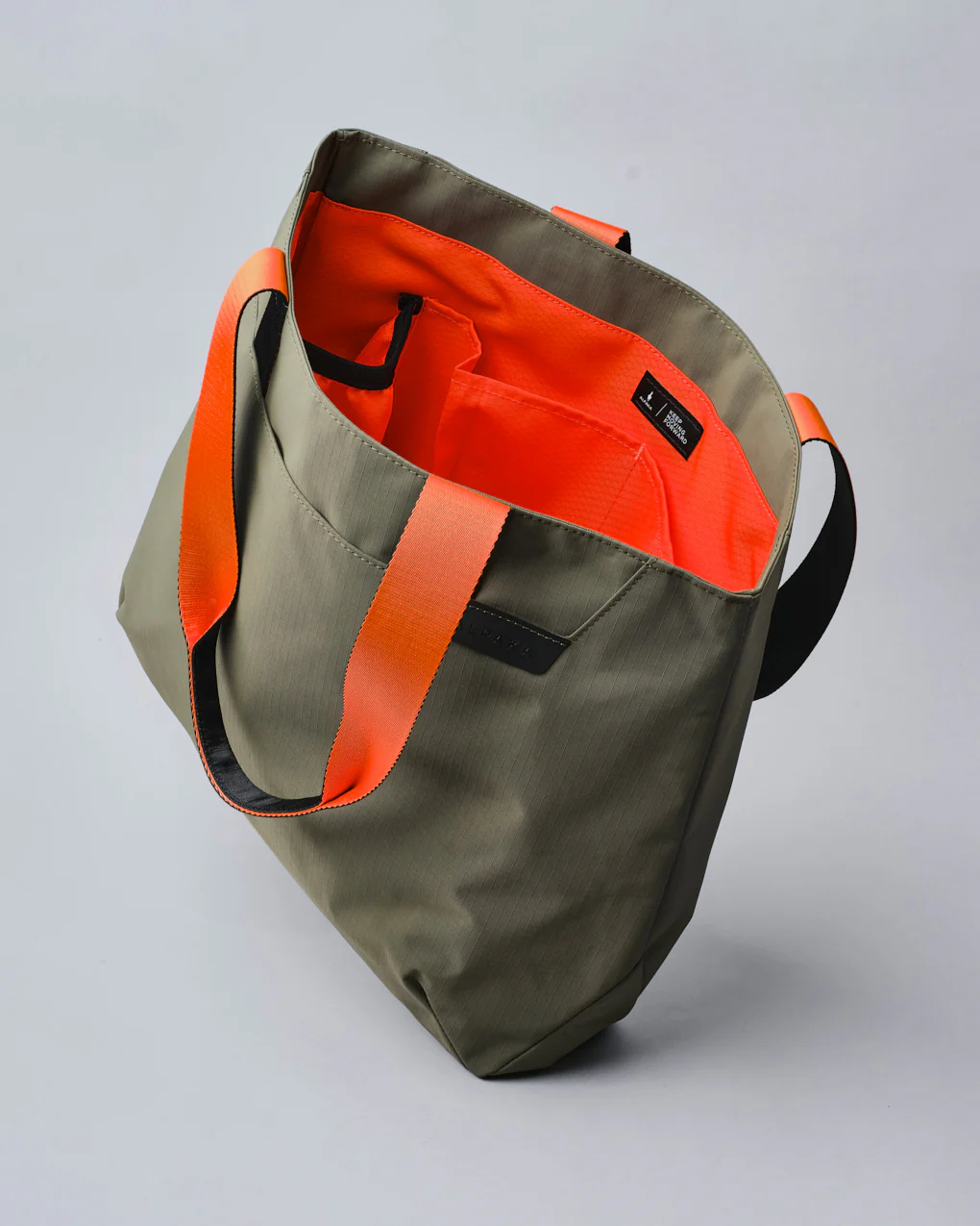 Elements Tote (M) - Image 90