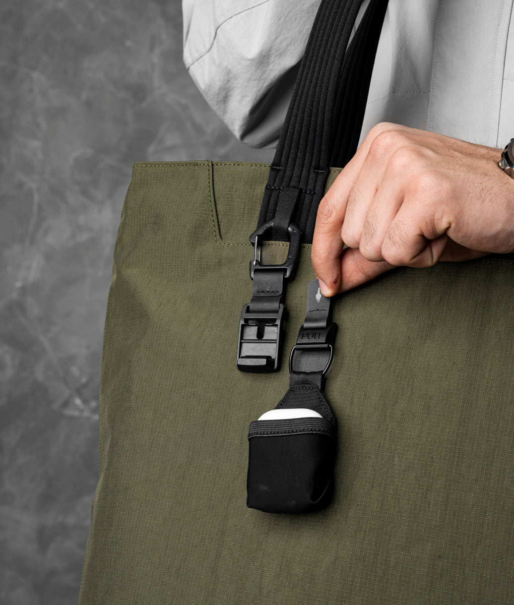 Flight Tote (M) - Image 31