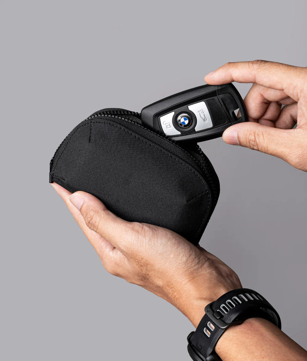 HUB Zip Pocket - Image 7