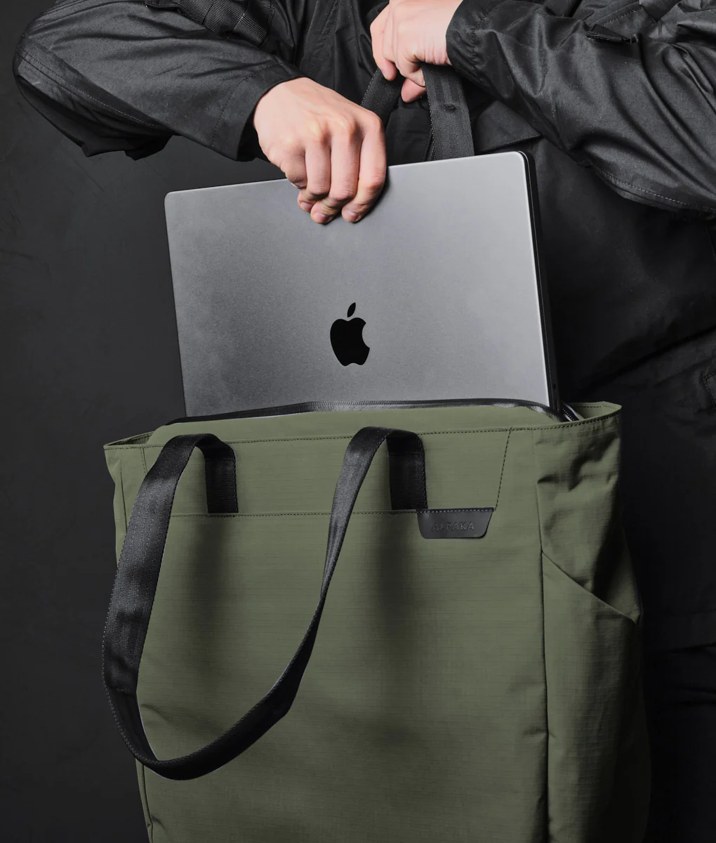 Metro Tote - Image 21